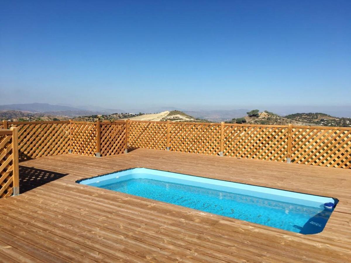 Villa Charming In With Private Pool And Large Garden Coin